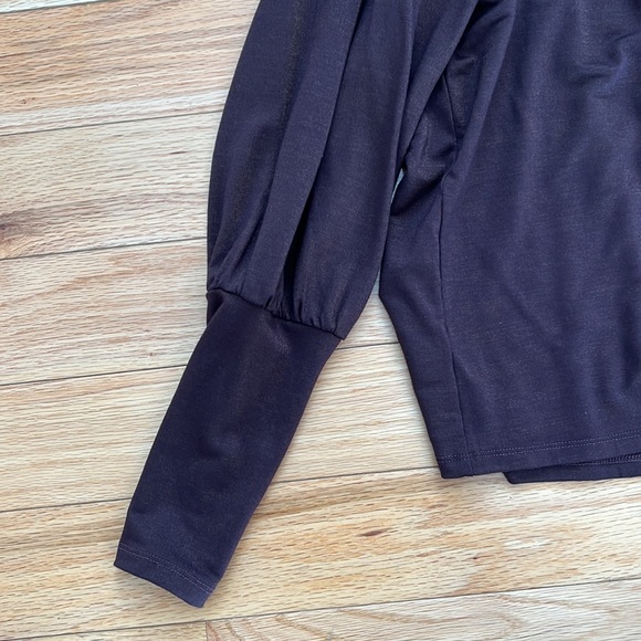 🛍Ann Taylor Top🛍 - Picture 4 of 6